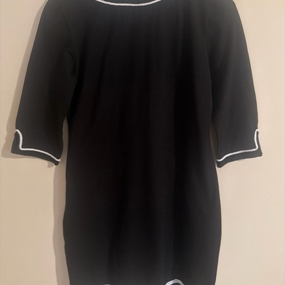 Ava Lynn Black Tunic Dress with White Embroidered Trim – Made in USA – Size M/L - Picture 6 of 6